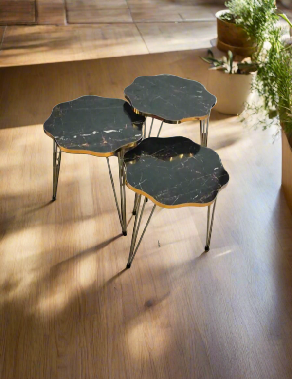 3 Nesting Table With Metal Stand