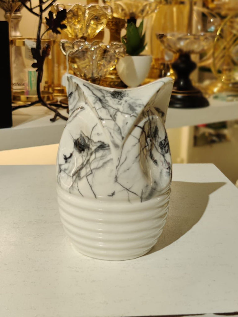 Black & White Ceramic Décor Pair